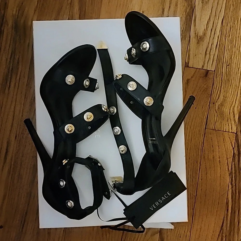 Versace Sandals - Picture 4 of 4